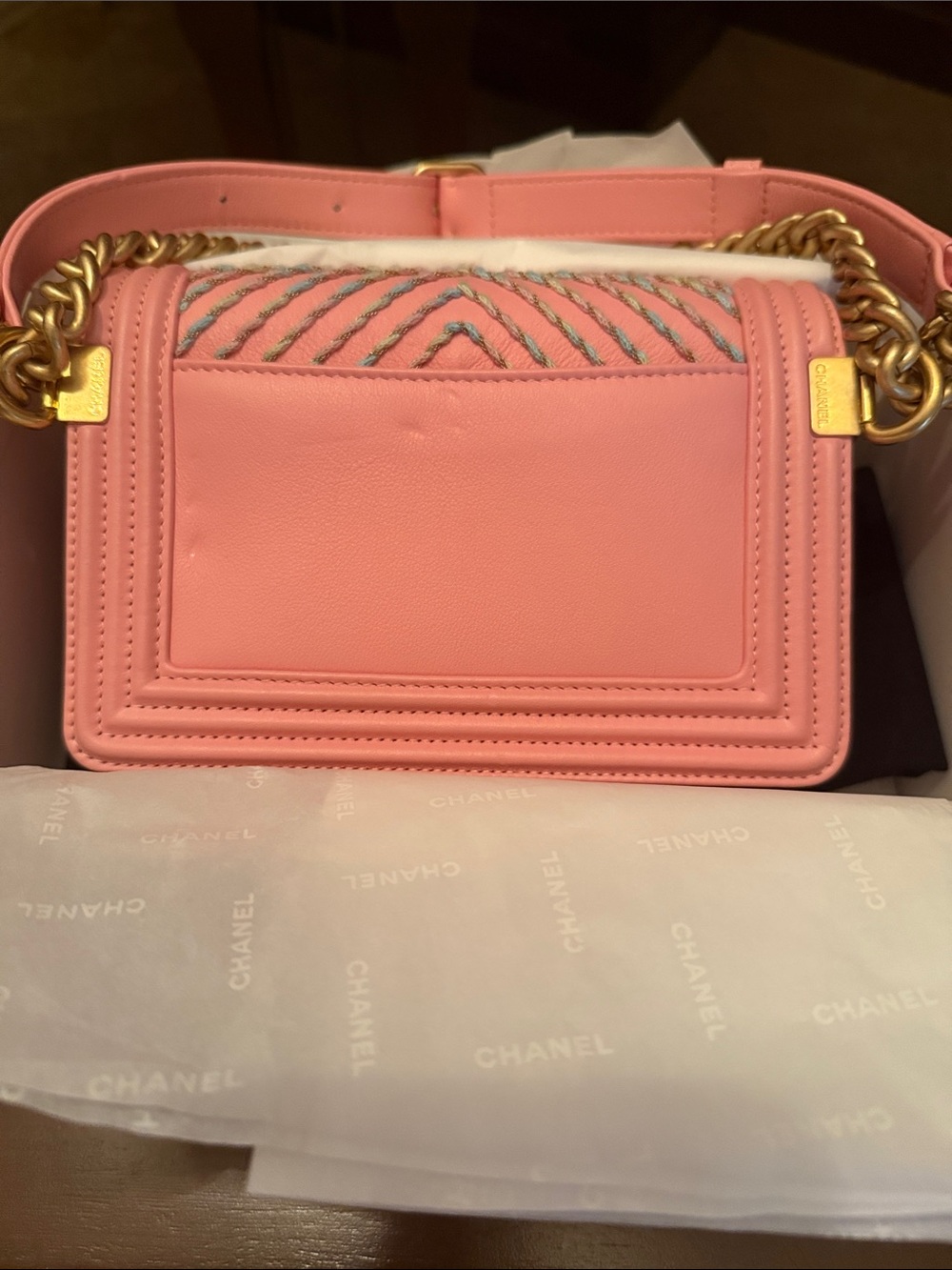RARE ! Limited Edition Pink Quilted Chain Shoulder / belt Bag with Gold Hardware - Picture 9 of 9
